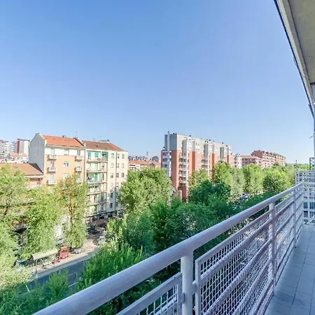 Appartement Bilocale In Area Servita E Ben Collegato Al Centro Turijn